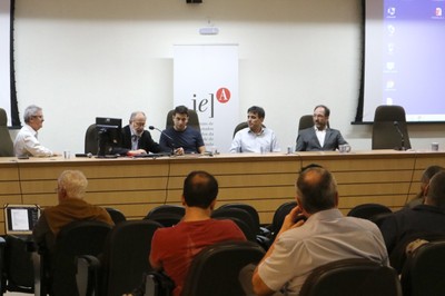 José Afonso Mazzon, Guilherme Ary Plonski, Lucas Estevam, Harry Cerqueira e Fabio Gagliardi Cozman