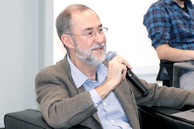 Antonio Mauro Saraiva fala durante o debate