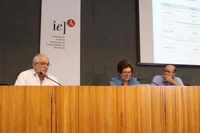Luiz Carlos de Menezes, Bernardeye Gatti e Naomar de Almeida Filho