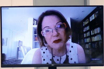 Magda Barros Biavaschi, via vídeo-conferência