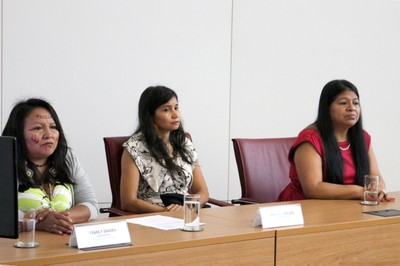 Francy Baniwa, Arissana Pataxó e Sandra Benites