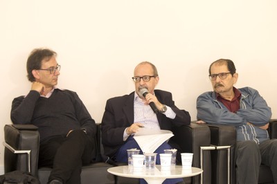 Sérgio Adorno entre Jean Paul Walter Metzger e Mahir Saleh Hussein