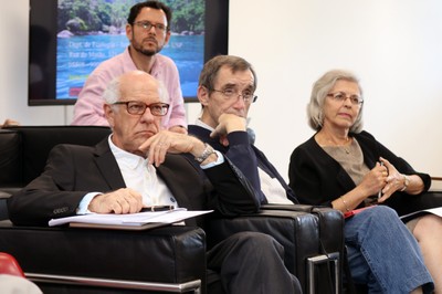 Arlindo Philippi Junior, Hervé Théry, Neli Aparecida de Mello-Théry e ao fundo, Diogo Rosenthal Coutinho  