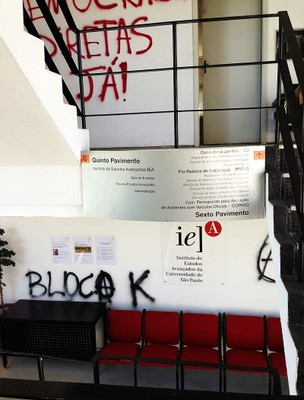 Depredação na Reitoria e no IEA - 13