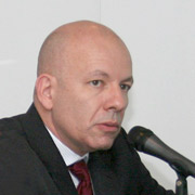 Leandro Piquet Carneiro