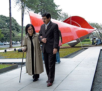 Tomie Ohtake e Carlos Roberto Azzoni