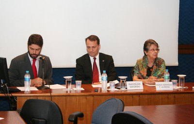 Ricardo Sennes, Radoslaw Sikorski and Maria Hermínia Tavares de Almeida