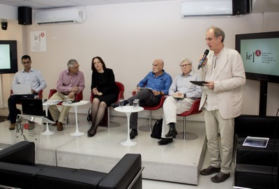 Martin Grossmann opening the event