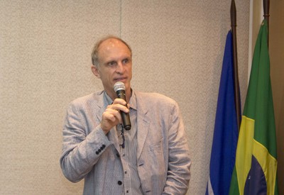 Martin Grossmann opens the event