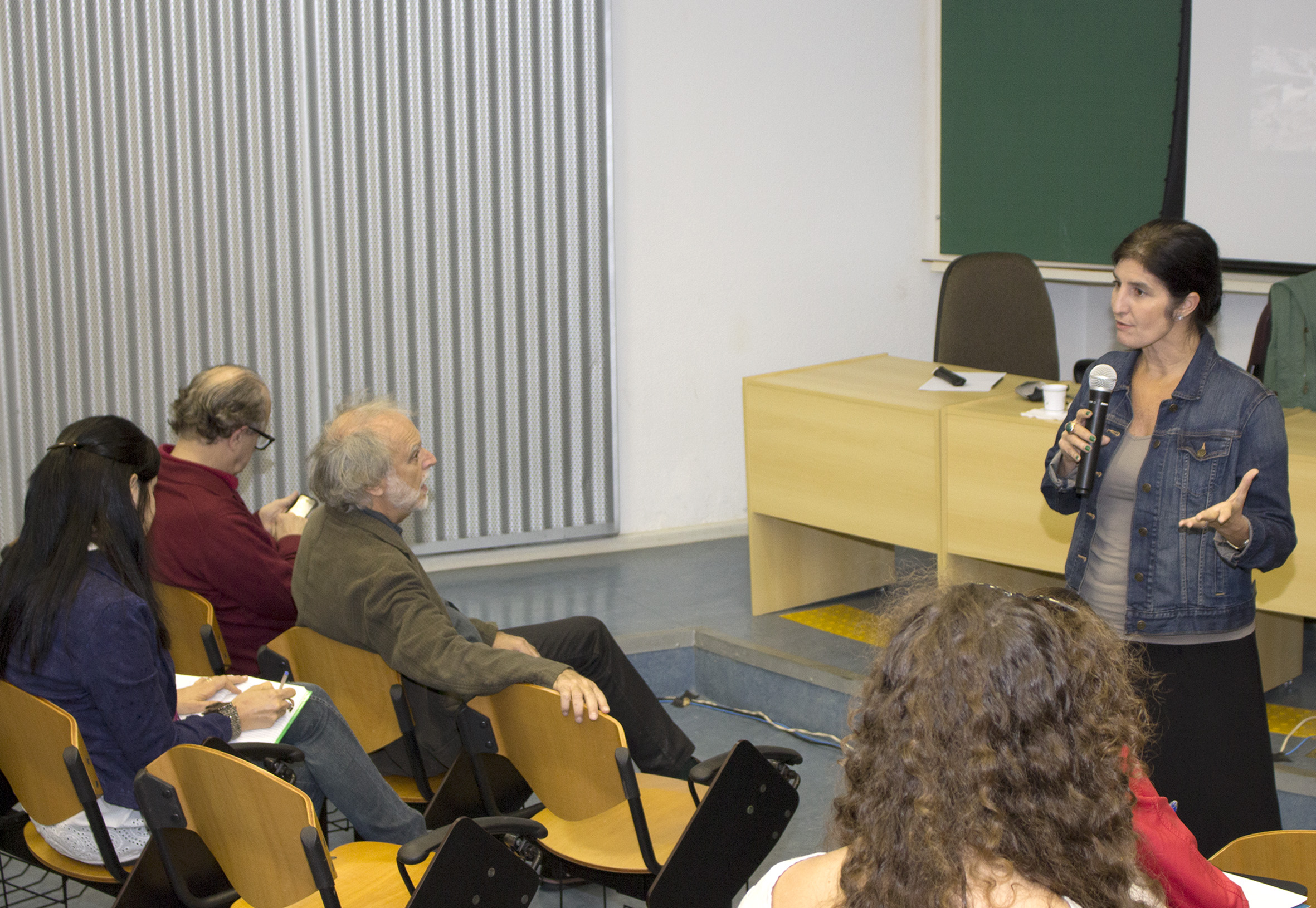 Minom Pinho and the audience