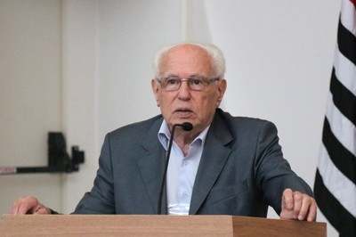 José Goldemberg speaks about the foundation of the IEA-USP