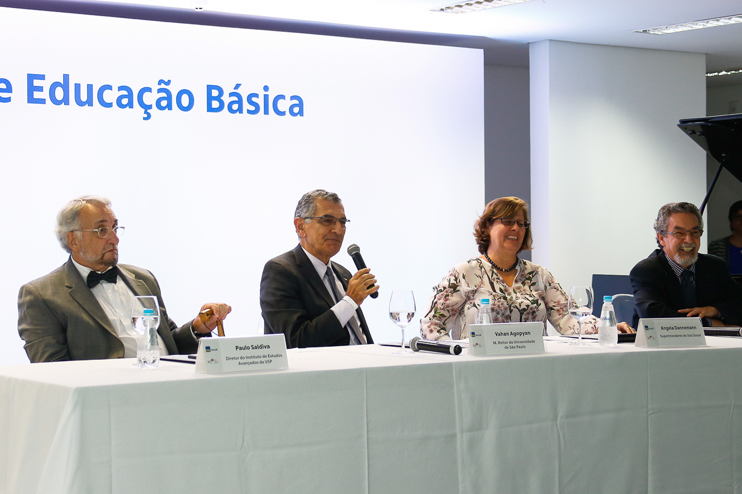 Paulo Saldiva, Vahan Agopyan, Angela Dannemann and Nílson José Machado
