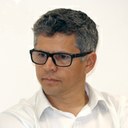 Luis Fuentes - Perfil