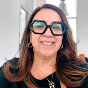 Angélica Fernandes - Perfil