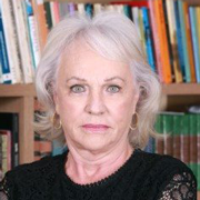Anita Pires - Perfil