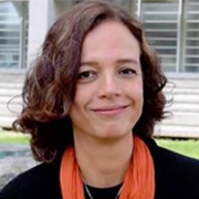 Elda Luyando López  - Perfil