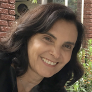 Ligia Kerr - Perfil