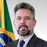 Maximiliano Martinhão - Perfil