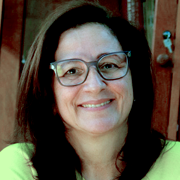 Vera Lucia Navarro - Perfil