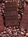 Barras de chocolate e amêndoas de cacau