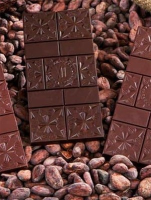Barras de chocolate e amêndoas de cacau