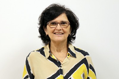 Belinda Mandelbaum - Horizontal