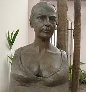 Busto de Maria Firmina dos Reis
