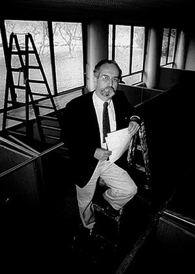 Carlos Guilherme Mota - primeira sede do IEA - 1986