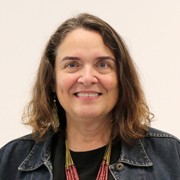 Carmen Gattás - Perfil