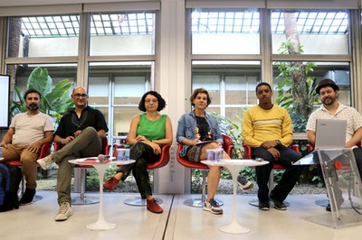 Centralidades periféricas - Teatro - Mesa
