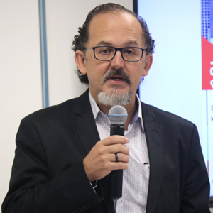 Rogério Arantes