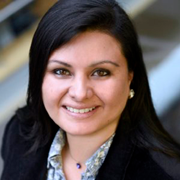 Elaine Flores - Perfil