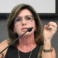 Elaine Frade Costa