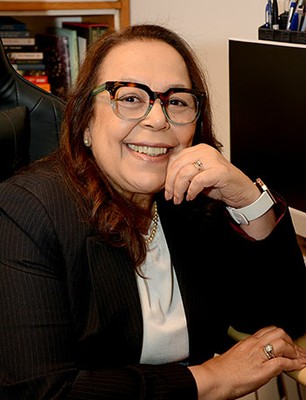 Elizabeth Torres