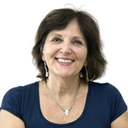 Estela Neves