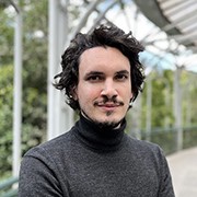 Fernando Longhi - Perfil