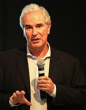 Heitor Martins - "Instituições Culturais 2 - Masp, Bienal e Itaú Cultural" - 19/9/2017