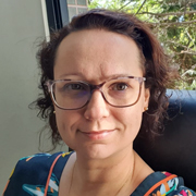 Heloísa de Camargo Tozato - Perfil