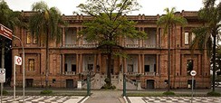 Home 2 - Pinacoteca