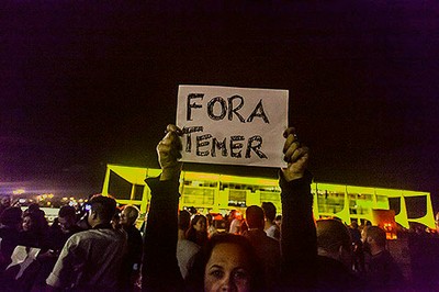 Manifestantes em frente ao Palácio do Planalto em 17/5/2017
