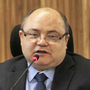 Maurício Holanda - Perfil