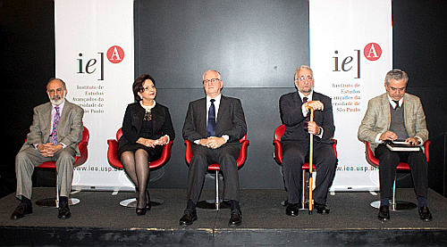 Mesa da cerimônia de posse da nova Diretoria do IEA
