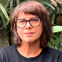 Paula Alzugaray - Perfil