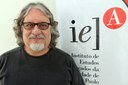 Professor senior - Mario de Vivo Professor senior - Mario de Vivo