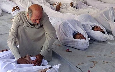 Prováveis vítimas de arma químico em Douma, Síria