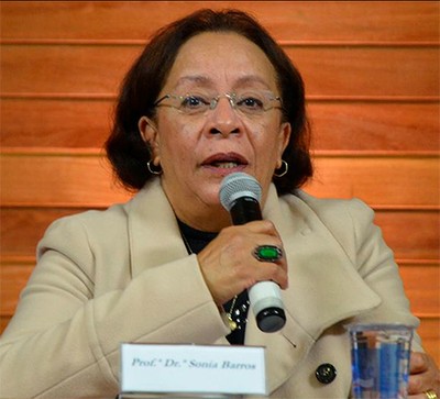 Sônia Barros - EE-USP