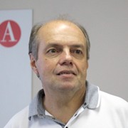Valdir Guimarães - Perfil