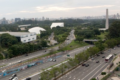 Parque do Ibirapuera a partir do MAC.jpg