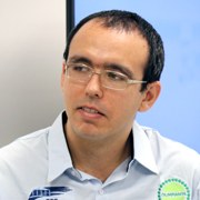William Douglas de Almeida - Perfil