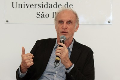 Martin Grossmann faz a abertura do evento